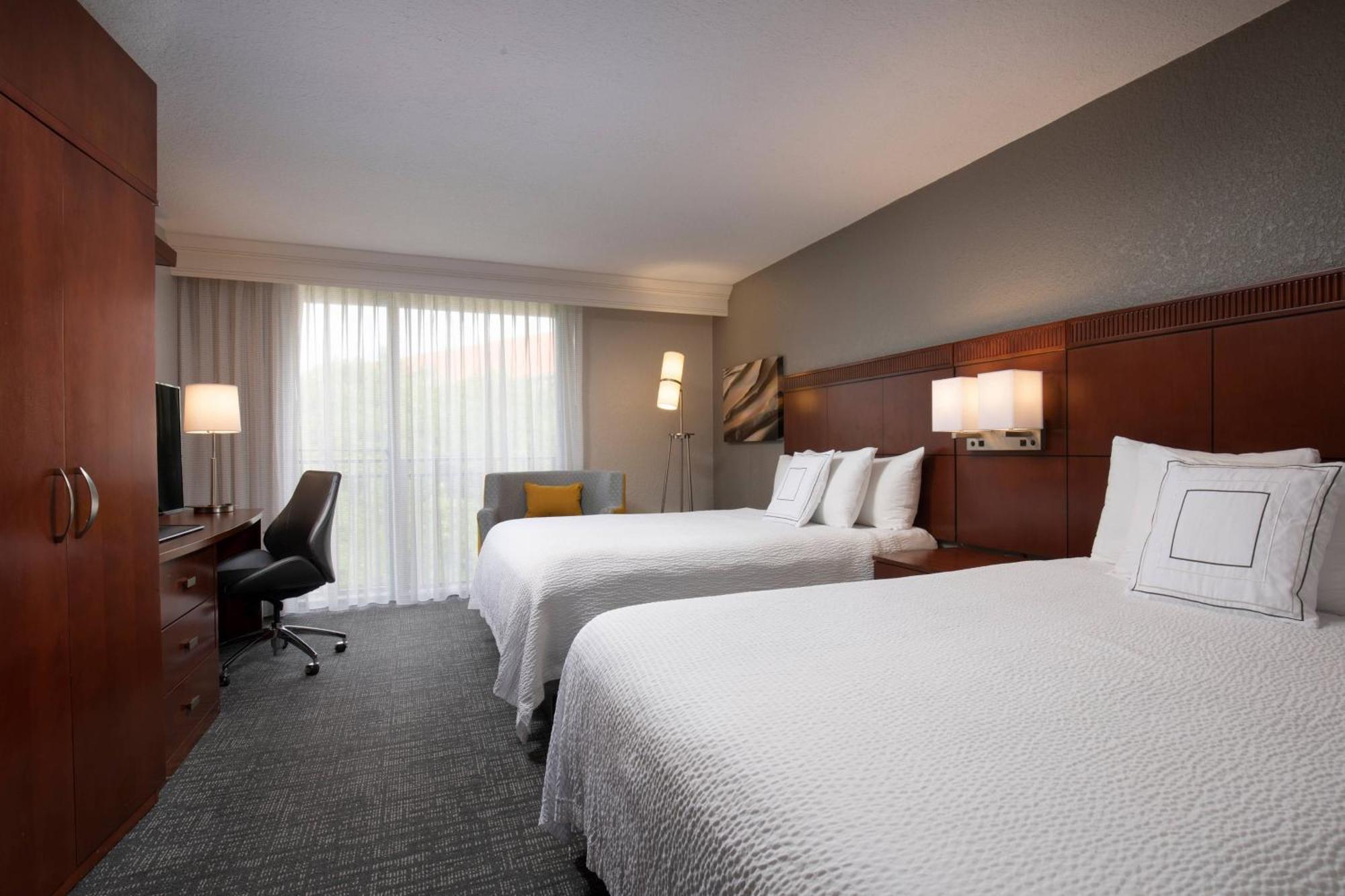 Courtyard By Marriott Bradenton Sarasota/Riverfront Экстерьер фото