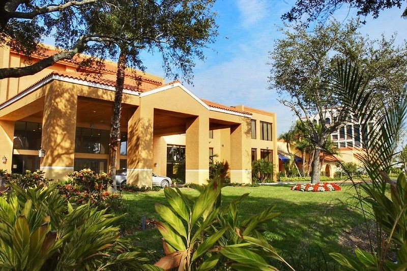 Courtyard By Marriott Bradenton Sarasota/Riverfront Экстерьер фото