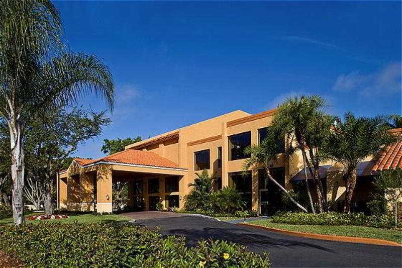 Courtyard By Marriott Bradenton Sarasota/Riverfront Экстерьер фото