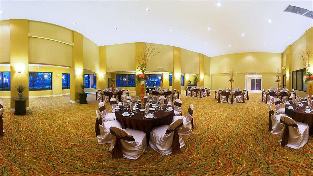 Courtyard By Marriott Bradenton Sarasota/Riverfront Экстерьер фото